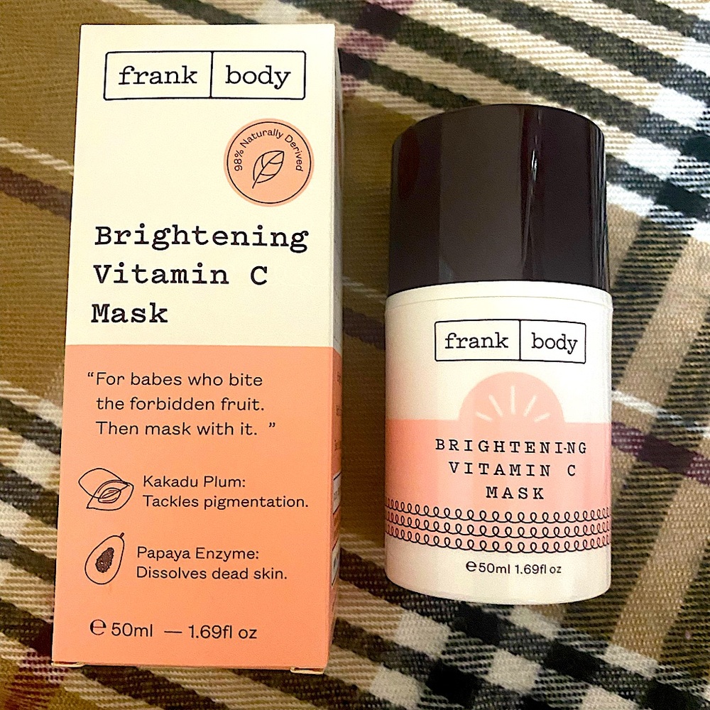 🌟 Brightening Vitamin C Mask 🌟 Dissolves dead skin & tackles pigmentation